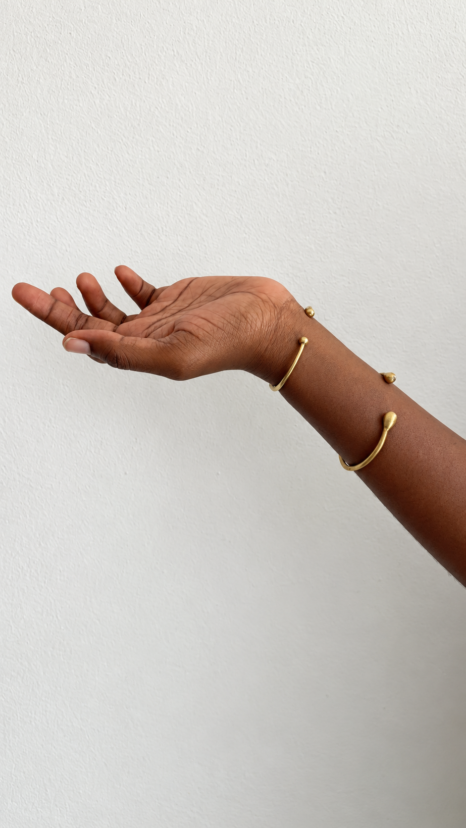 PLAIN EASY ADJUSTABLE RETRO ARMLET