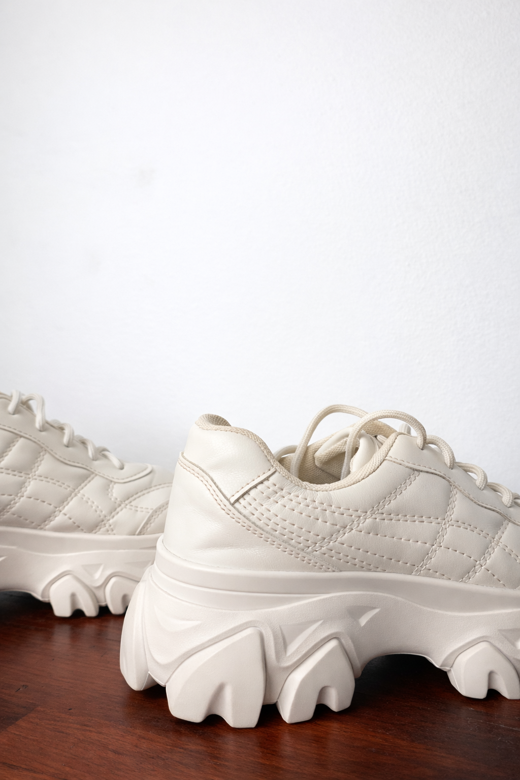 ZARA SNEAKERS - UK 6 - EU 39