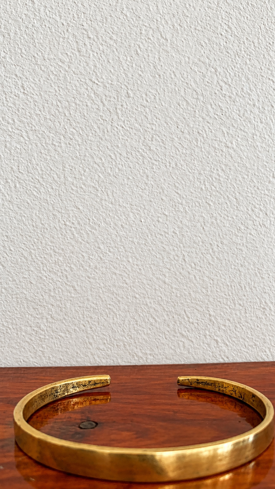 DETAILED  EASY ADJUSTABLE RETRO ARMLET
