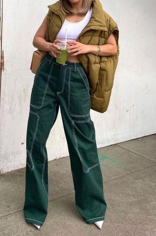 BERSHKA WIDE LEG CARGO JEANS - UK 6