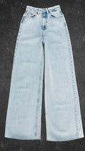 STRADIVARIUS WIDE LEG JEANS