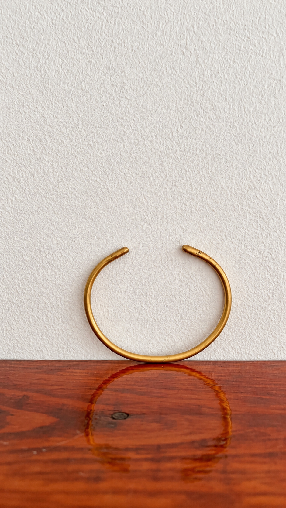PLAIN EASY ADJUSTABLE RETRO ARMLET