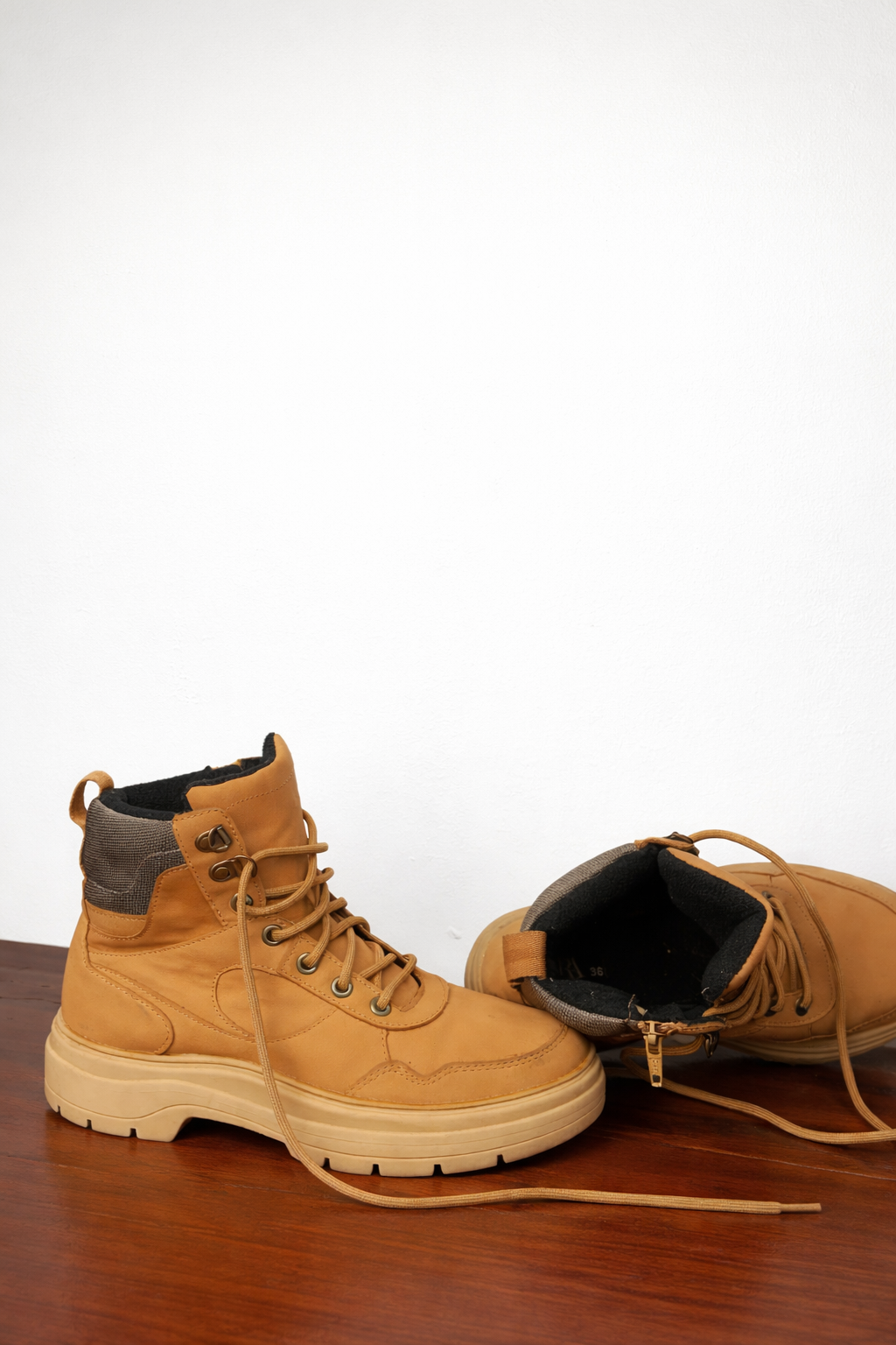 ZARA ANKLE BOOT - UK 4 - EU 37 & UK 6 - EU 39