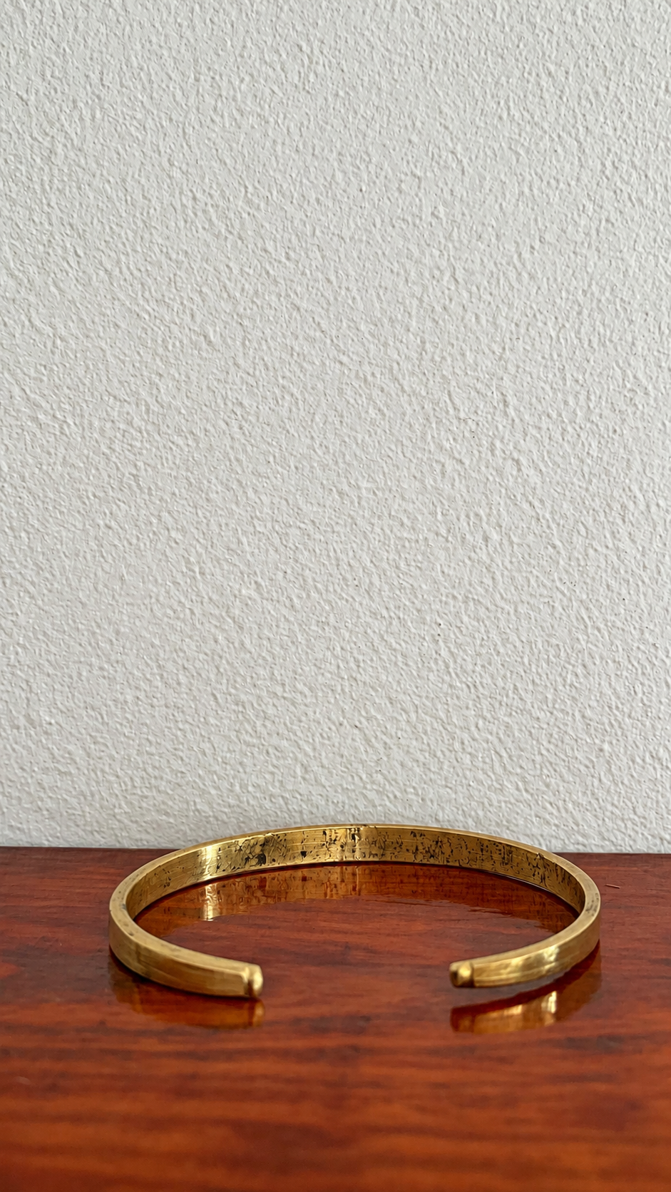 DETAILED  EASY ADJUSTABLE RETRO ARMLET