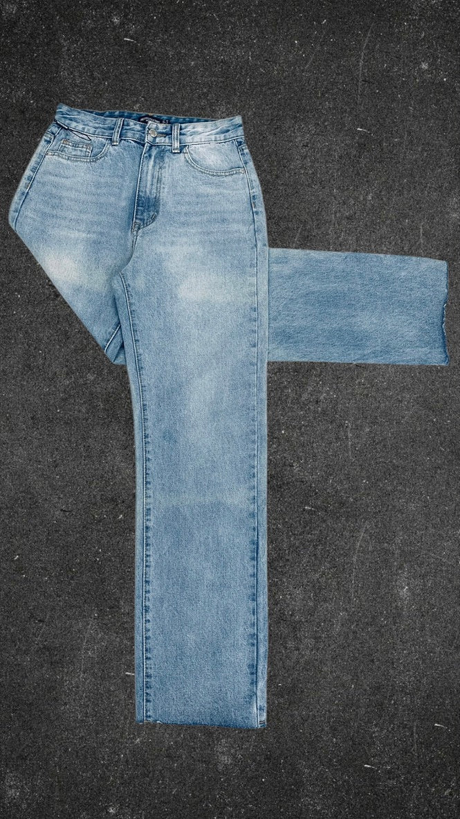 PRETTYLITTLETHING STRAIGHT LEG VINTAGE JEANS