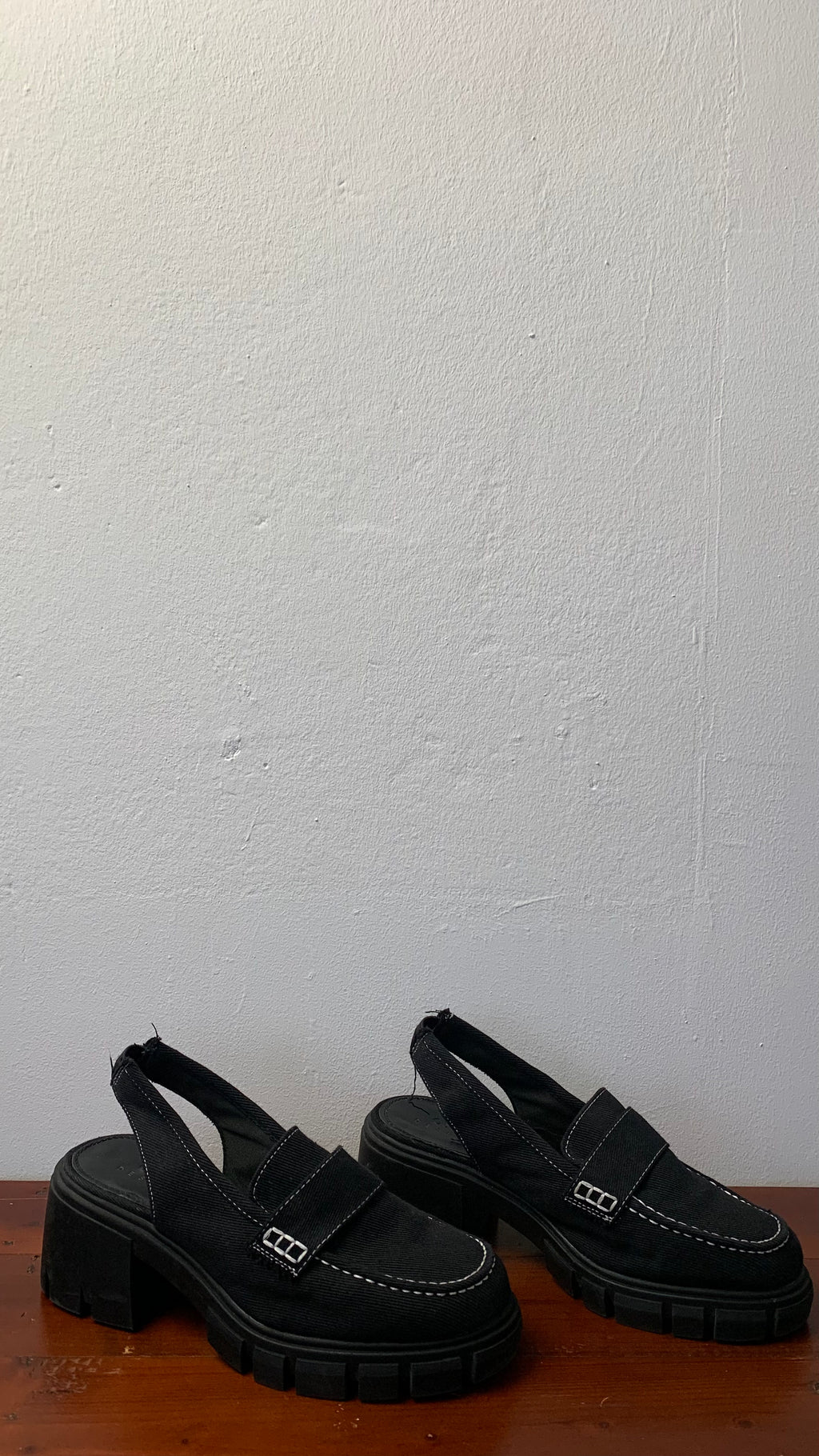 ASOS DESIGN CHUNKY SANDAL - UK 7 - EU 40