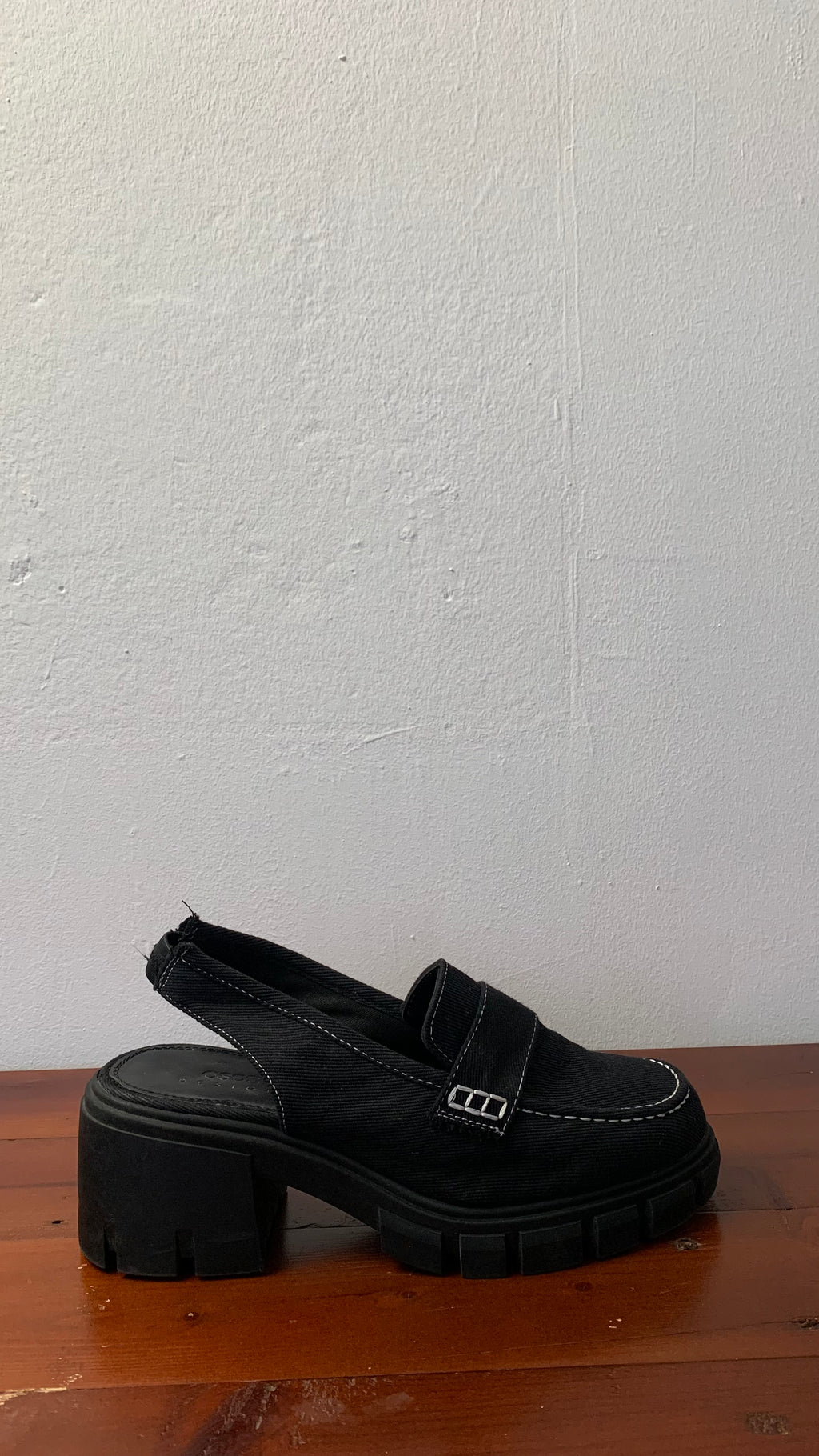 ASOS DESIGN CHUNKY SANDAL - UK 7 - EU 40
