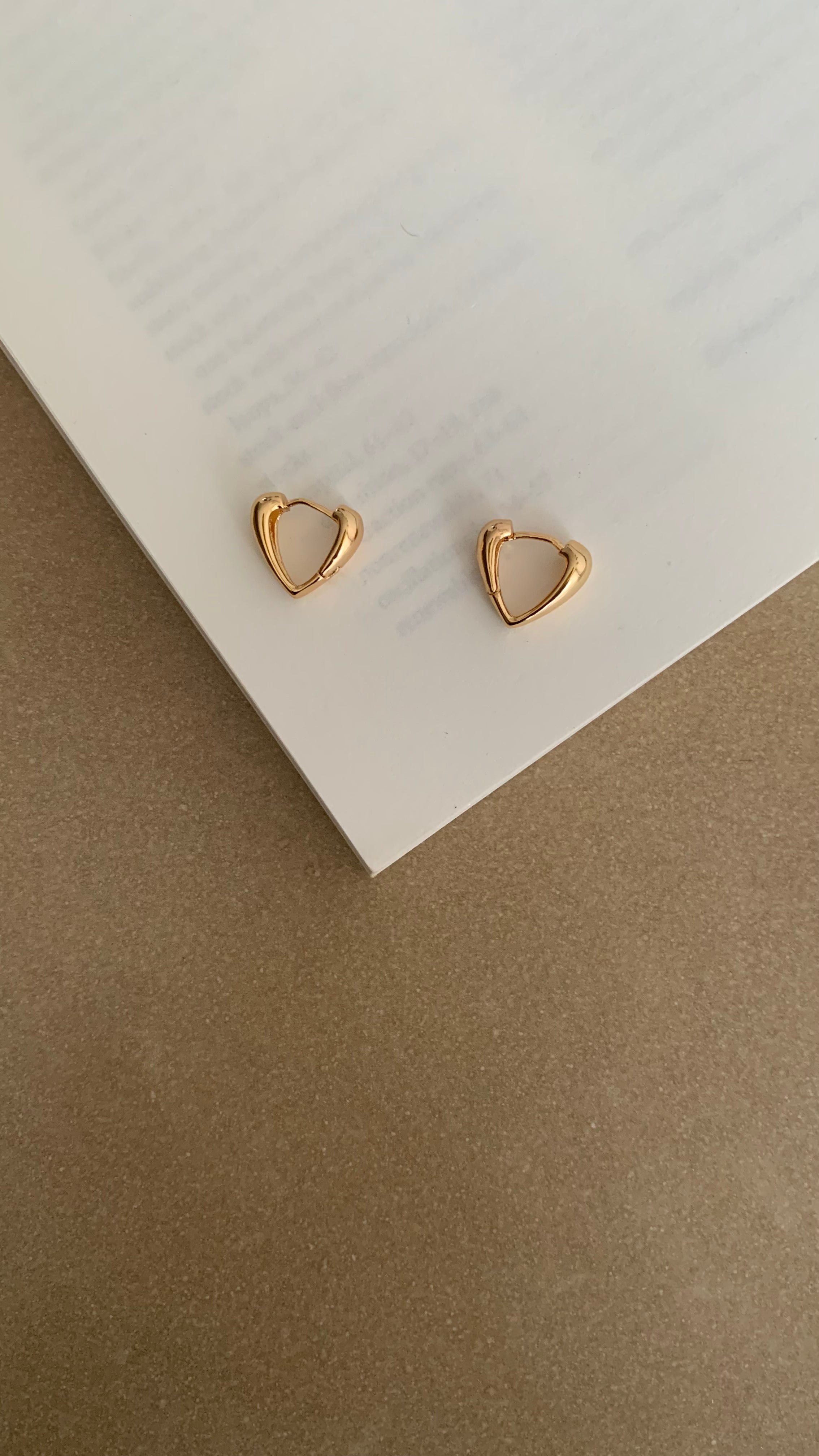 HEART HUGGIES EARRINGS
