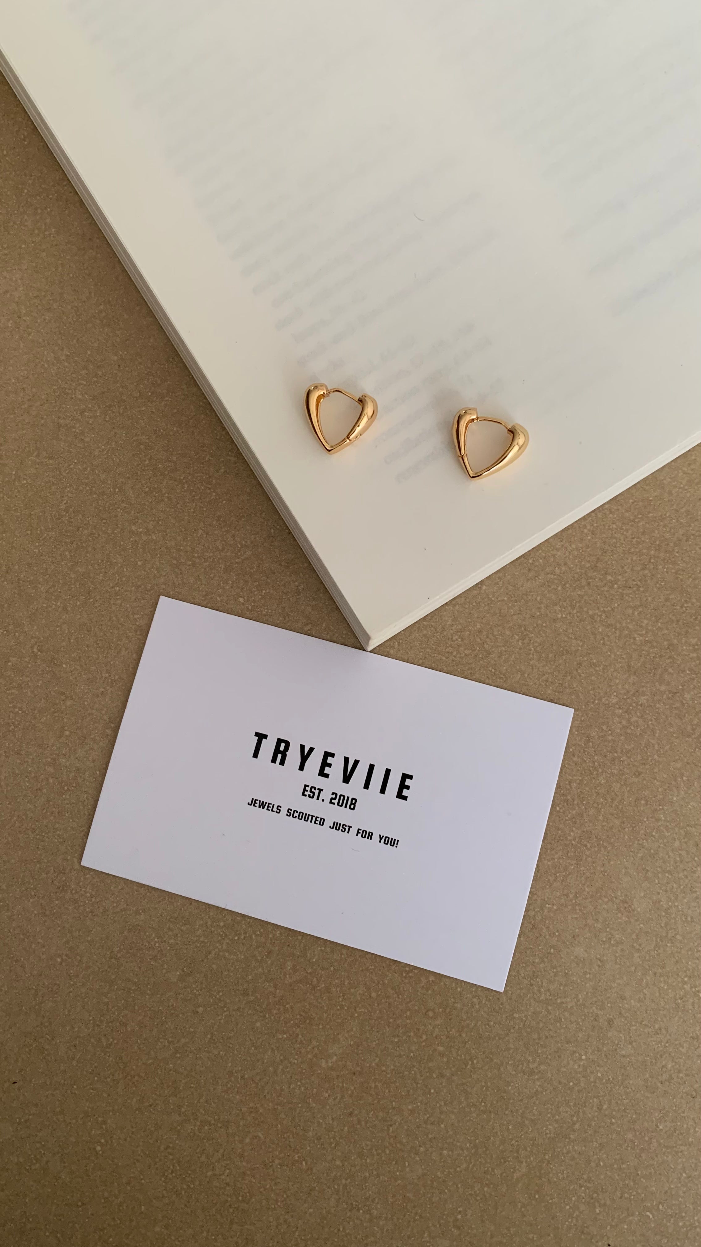 HEART HUGGIES EARRINGS