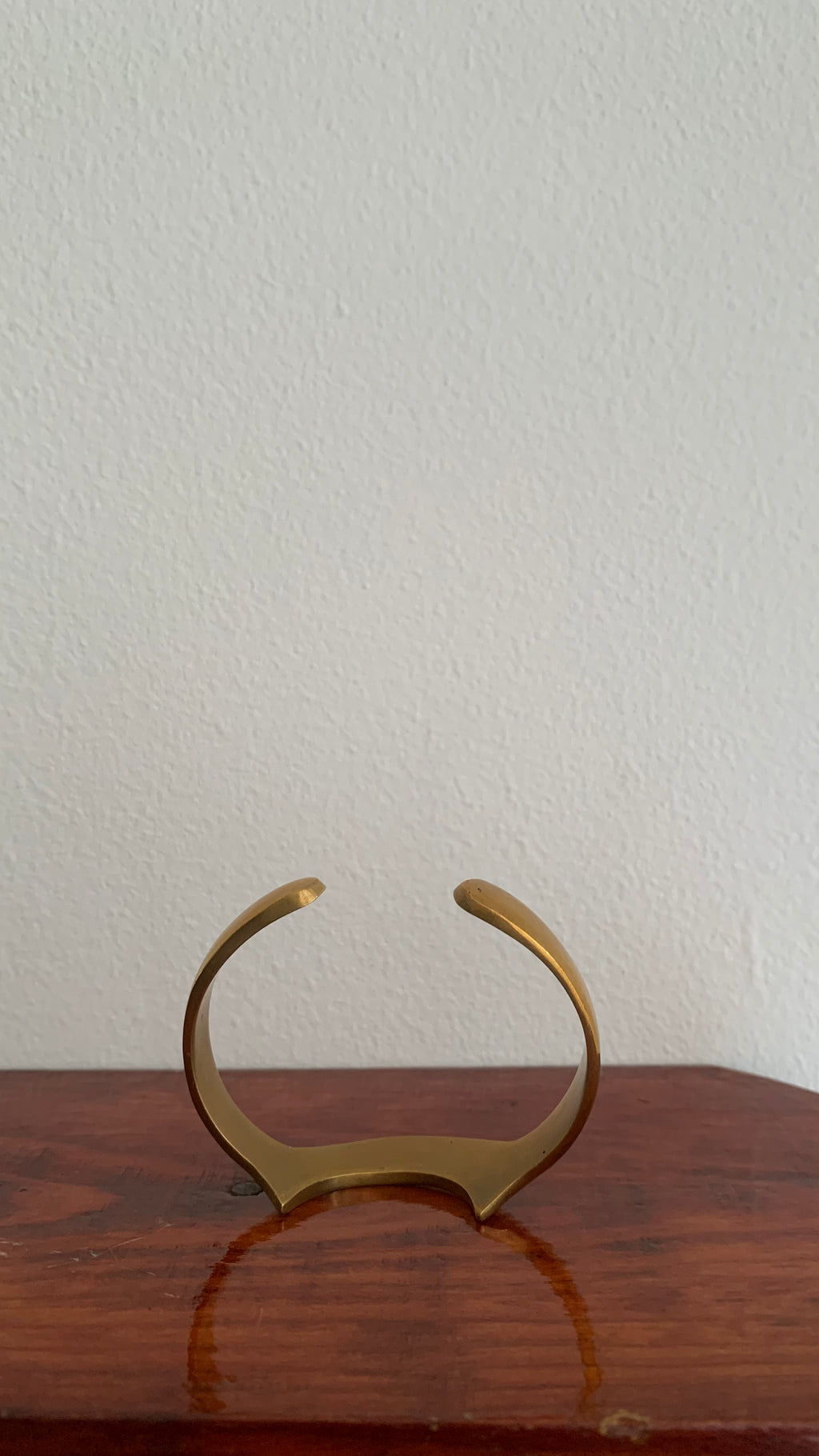 CRESCENT RETRO ARMLET