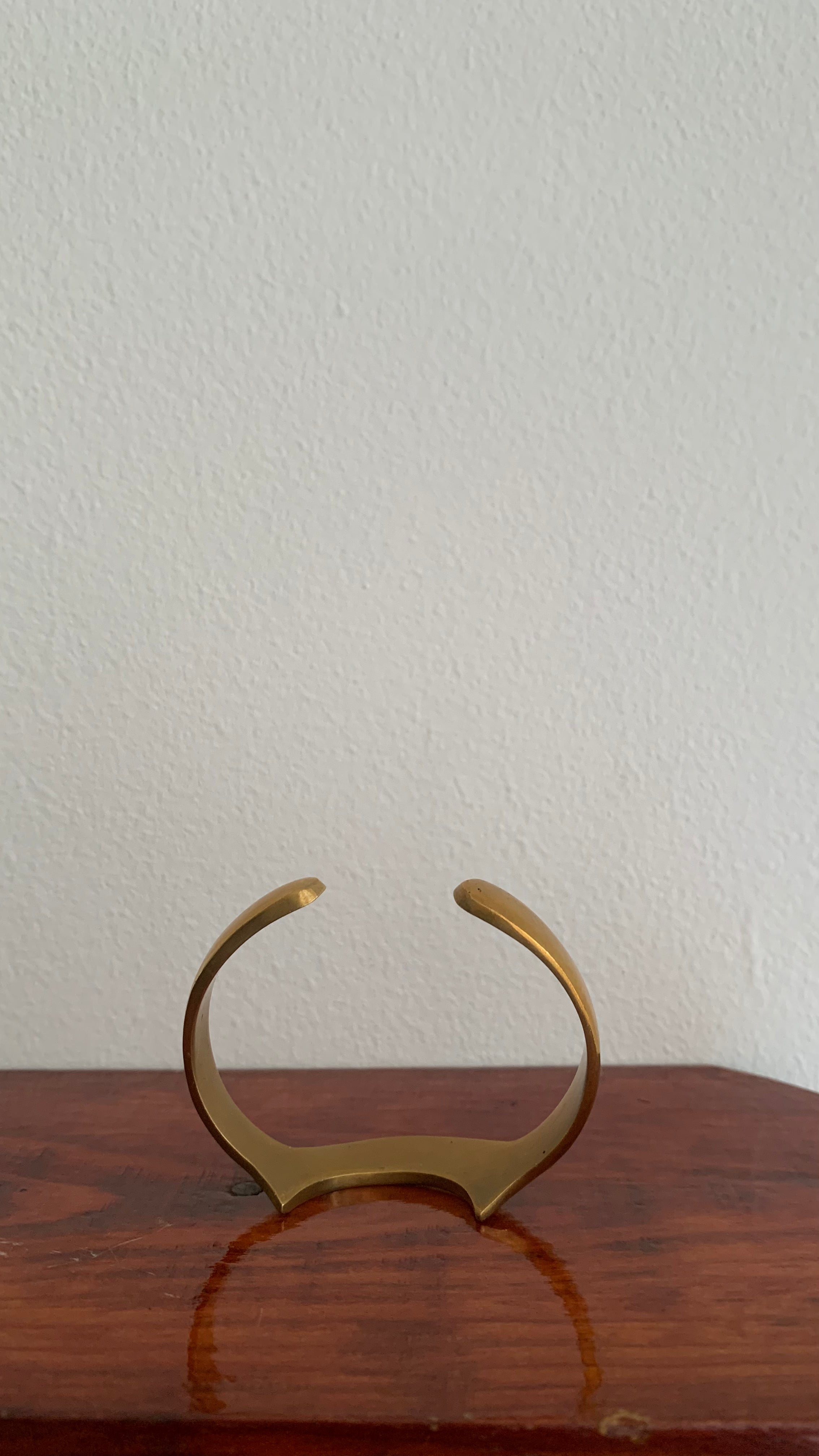 CRESCENT RETRO ARMLET
