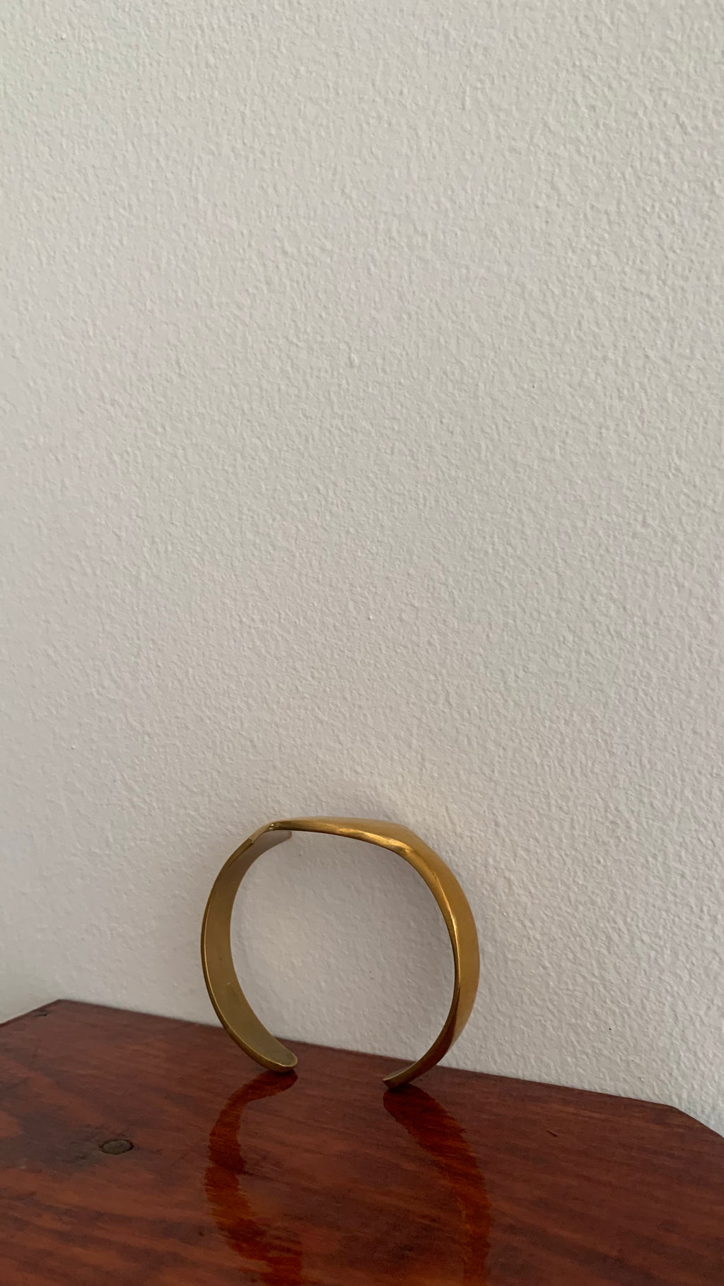 CRESCENT RETRO ARMLET
