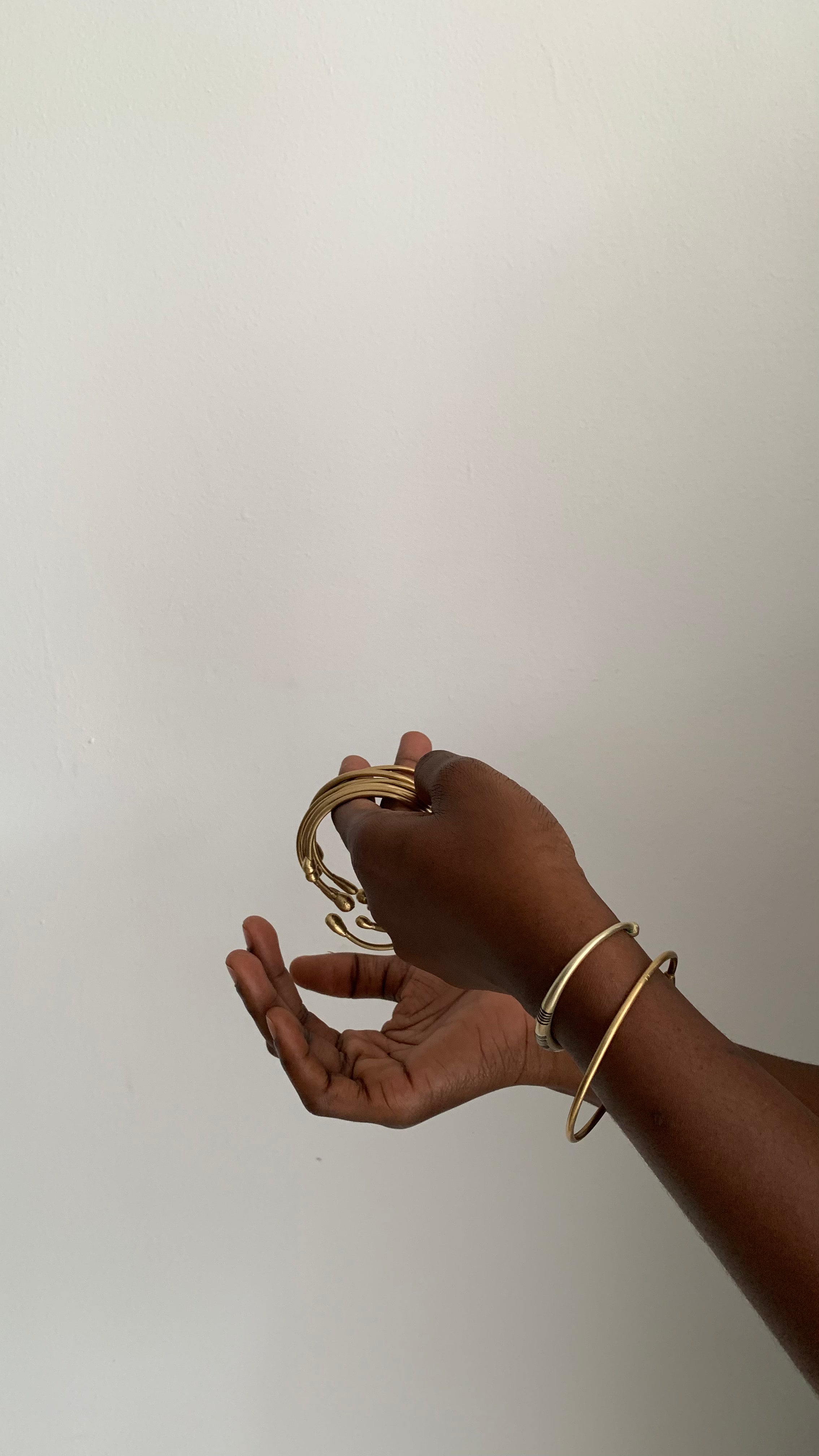 PLAIN EASY ADJUSTABLE RETRO ARMLET