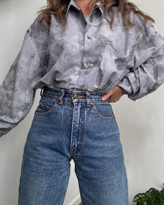 UNTAGGED BUTTON UP VINTAGE SHIRT