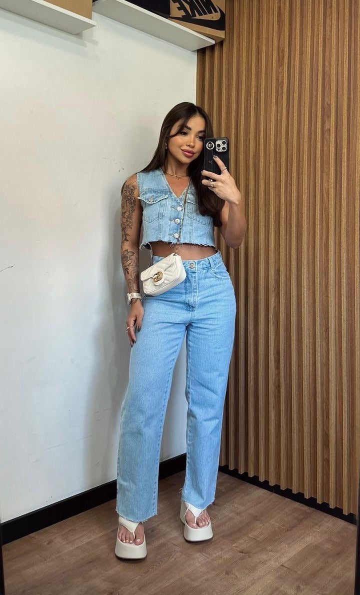 STRADIVARIUS  STRAIGHT LEG VINTAGE JEANS