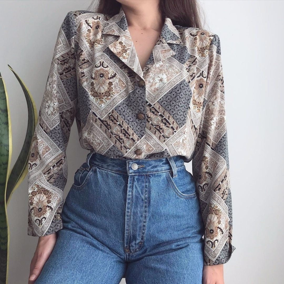 UNTAGGED BUTTON UP VINTAGE SHIRT - UK 10