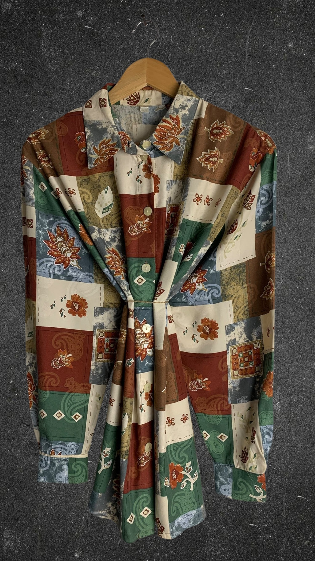 UNTAGGED BUTTON UP VINTAGE SHIRT - UK 14 - 16