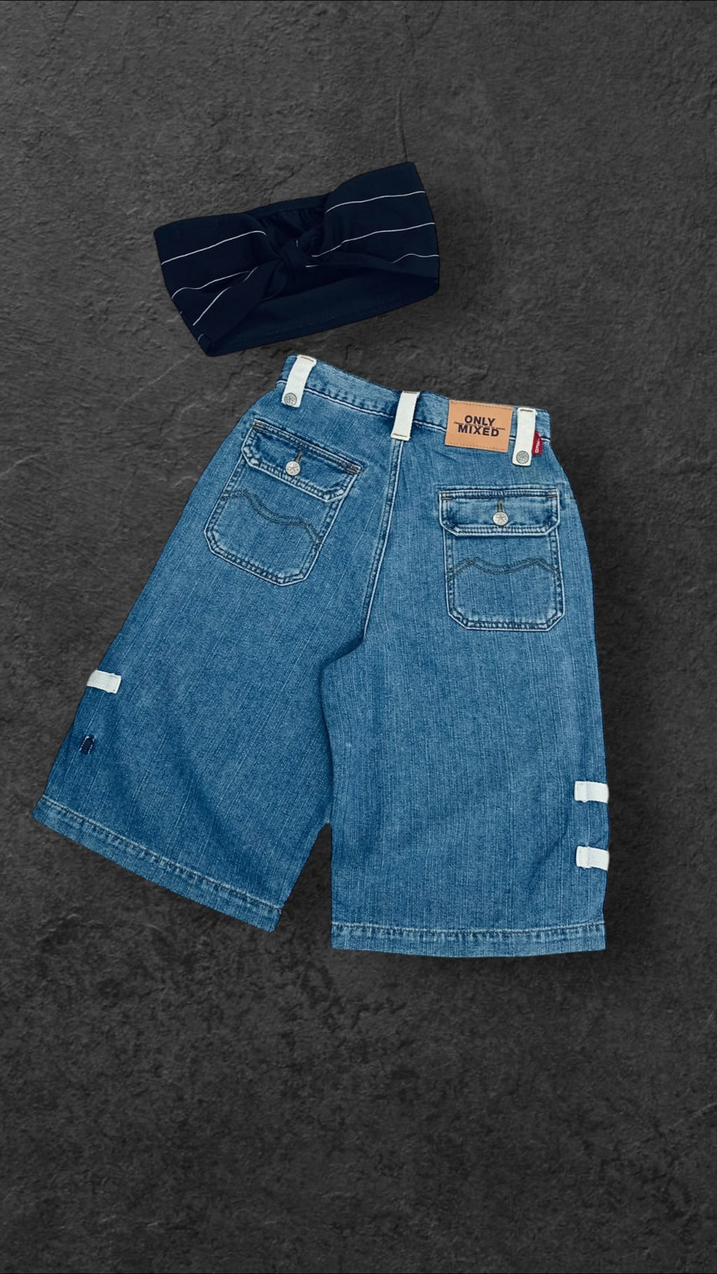 ONLY MIXED BERMUDA SHORTS - UK 6