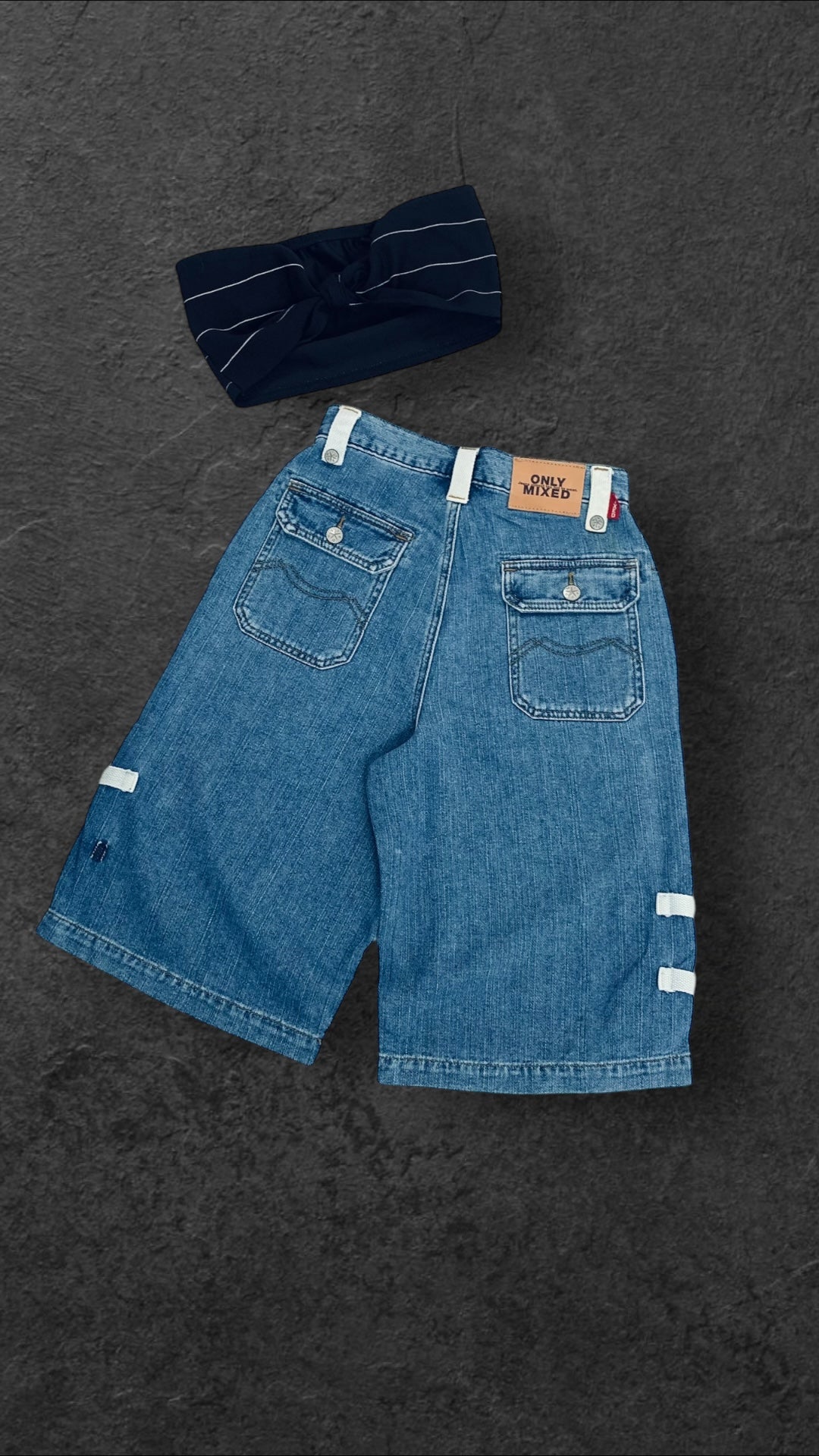 ONLY MIXED BERMUDA SHORTS - UK 6