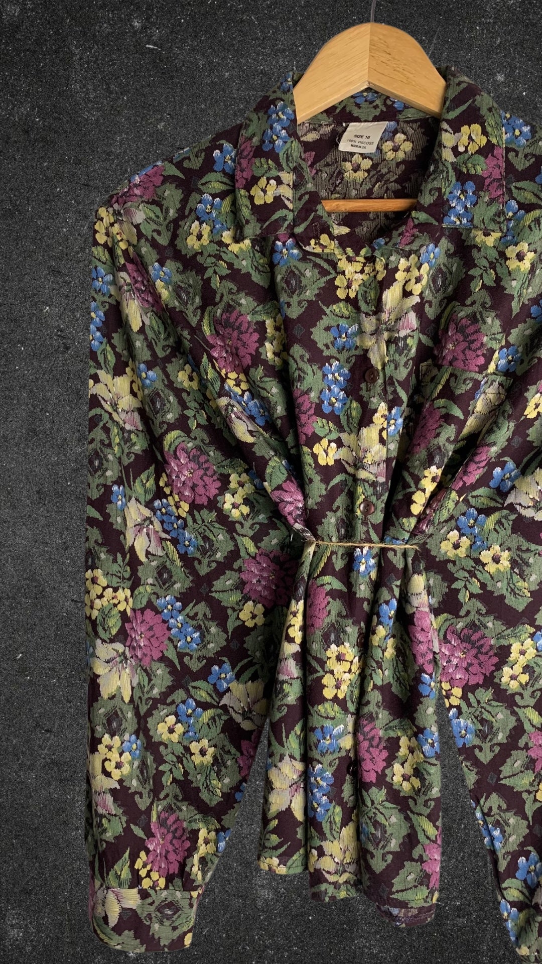 UNTAGGED BUTTON UP VINTAGE SHIRT - UK 10