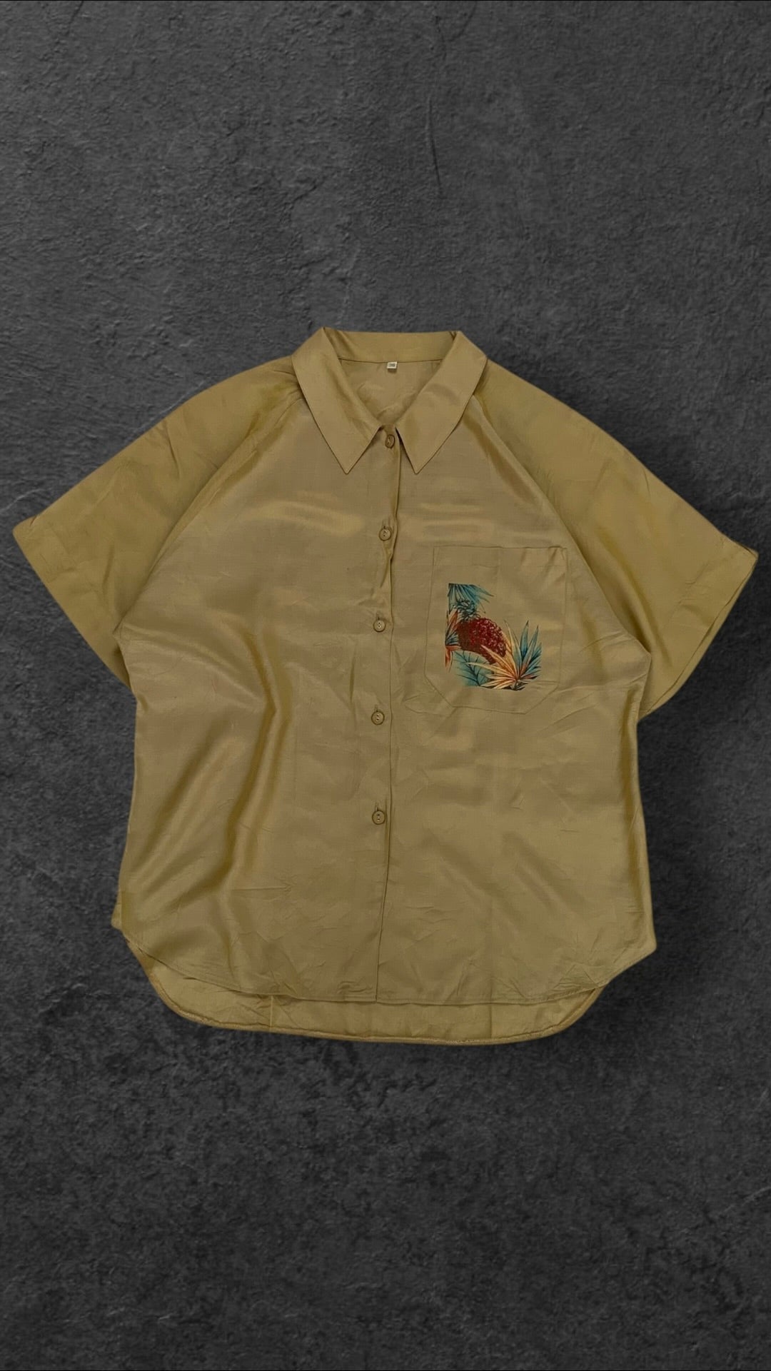 UNTAGGED BUTTON UP VINTAGE SHIRT