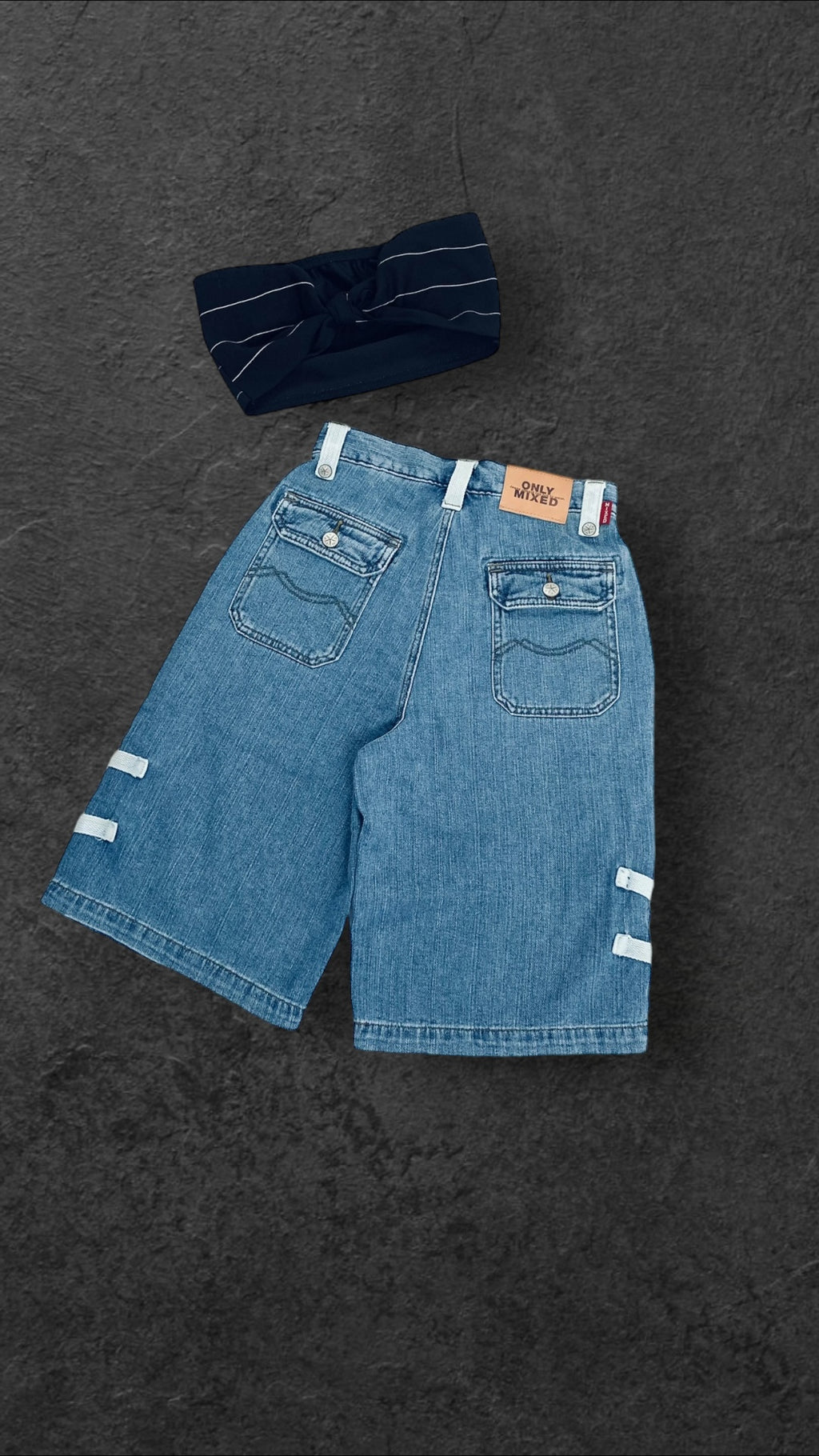 ONLY MIXED BERMUDA SHORTS - UK 8