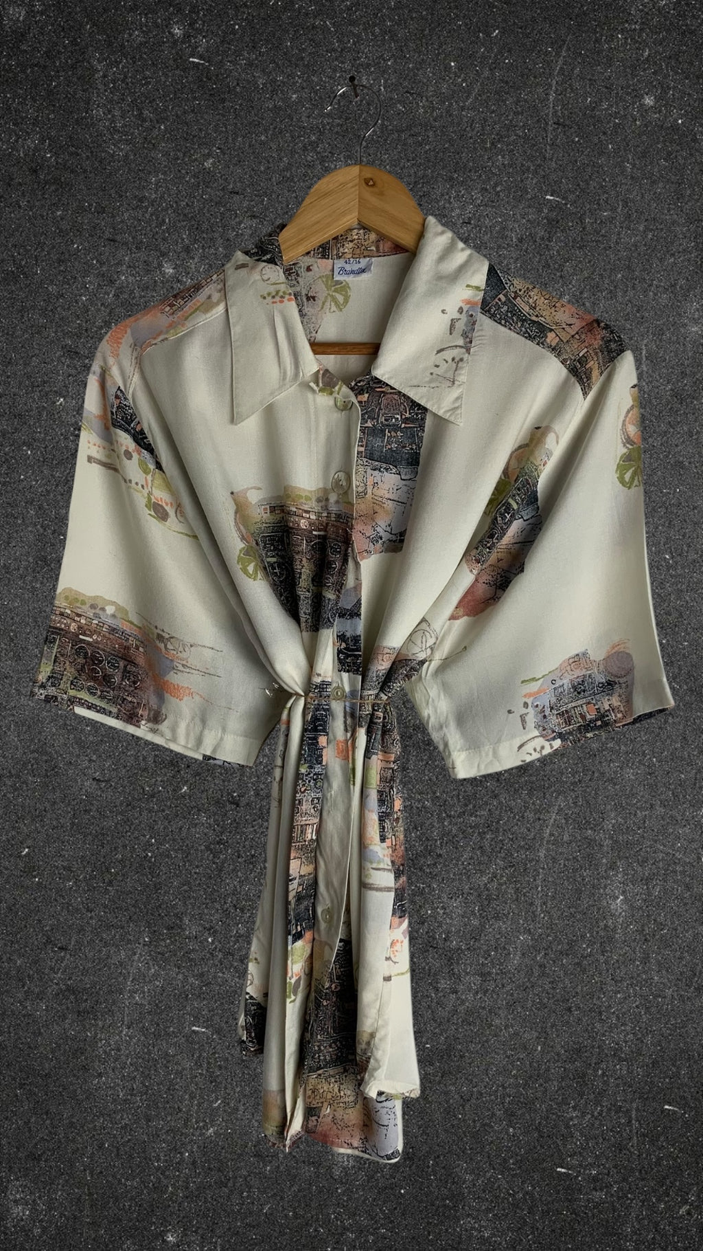 UNTAGGED BUTTON UP VINTAGE SHIRT - UK 16