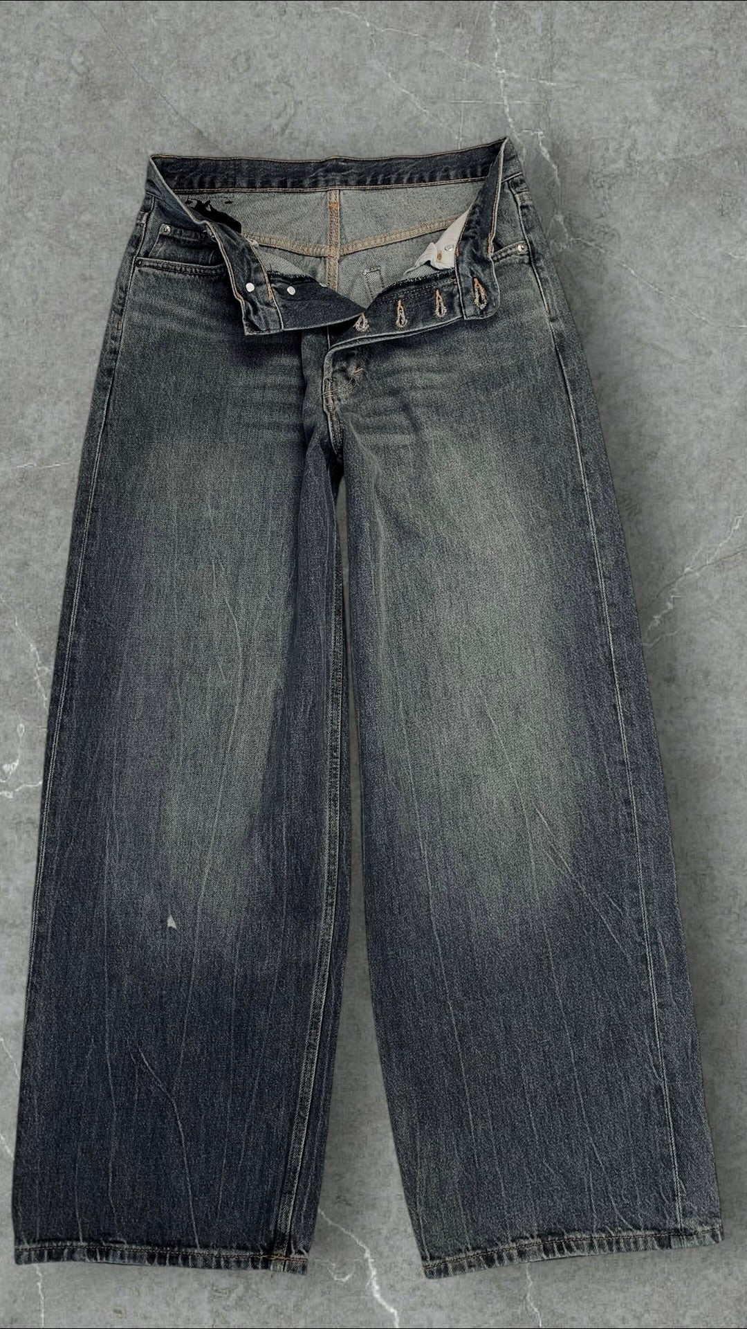 WEEKDAY ASTRO LOOSE FIT WIDE LEG JEANS