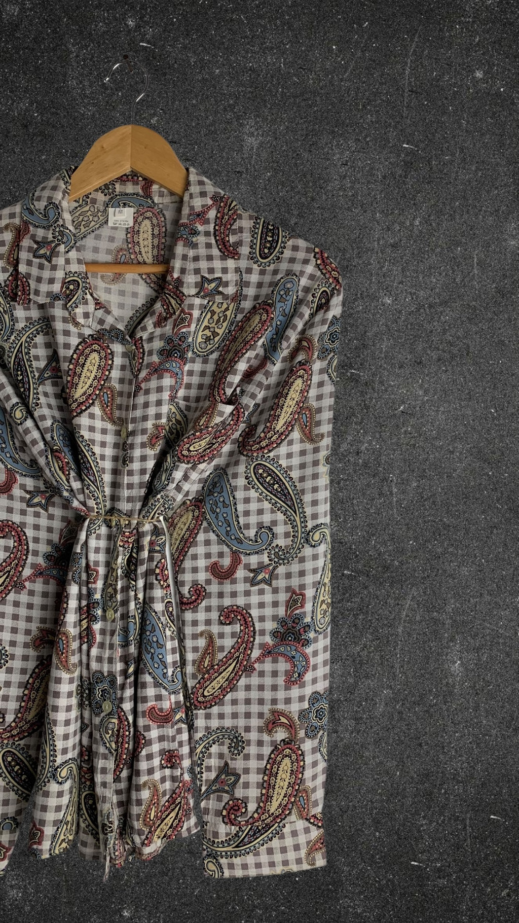 UNTAGGED BUTTON UP VINTAGE SHIRT - UK 12