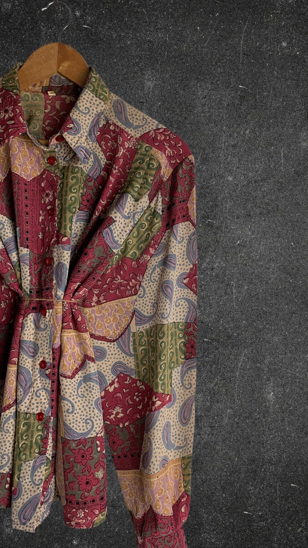 UNTAGGED BUTTON UP VINTAGE SHIRT - UK 12
