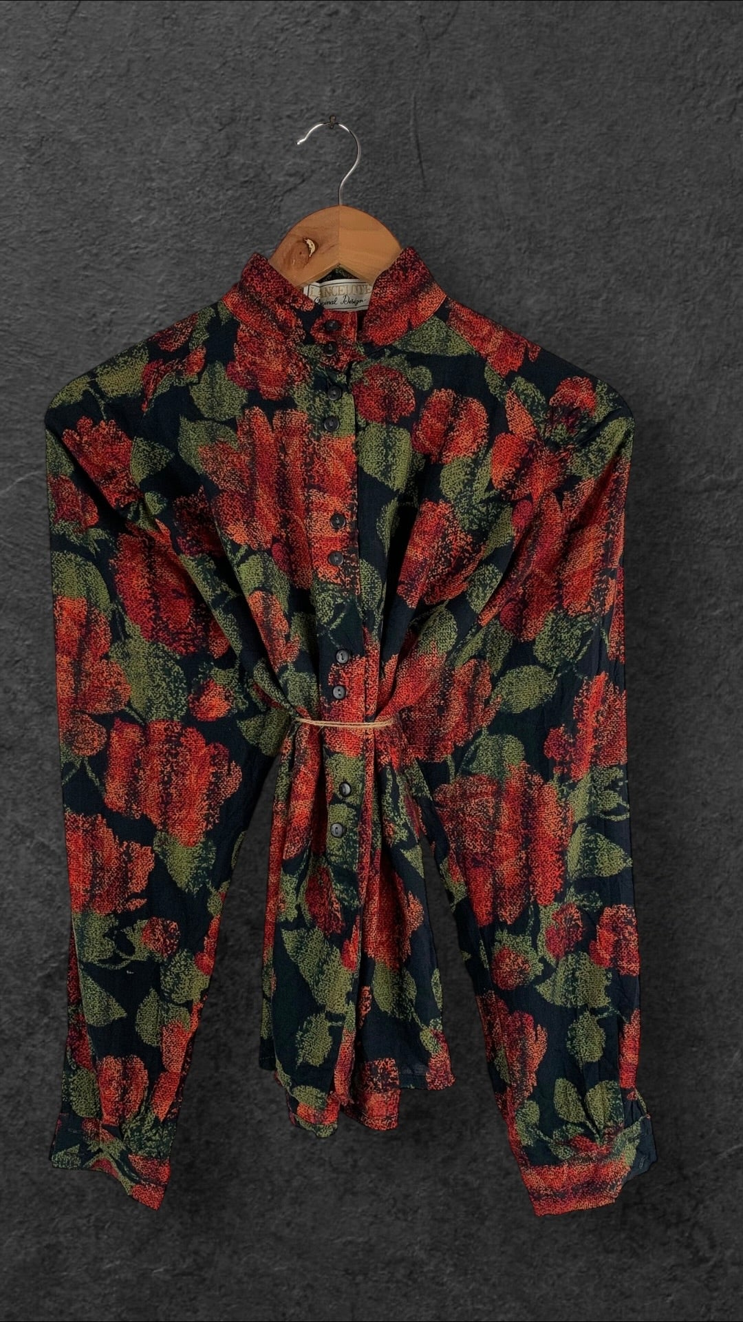 LANCELOTE BUTTON UP VINTAGE SHIRT