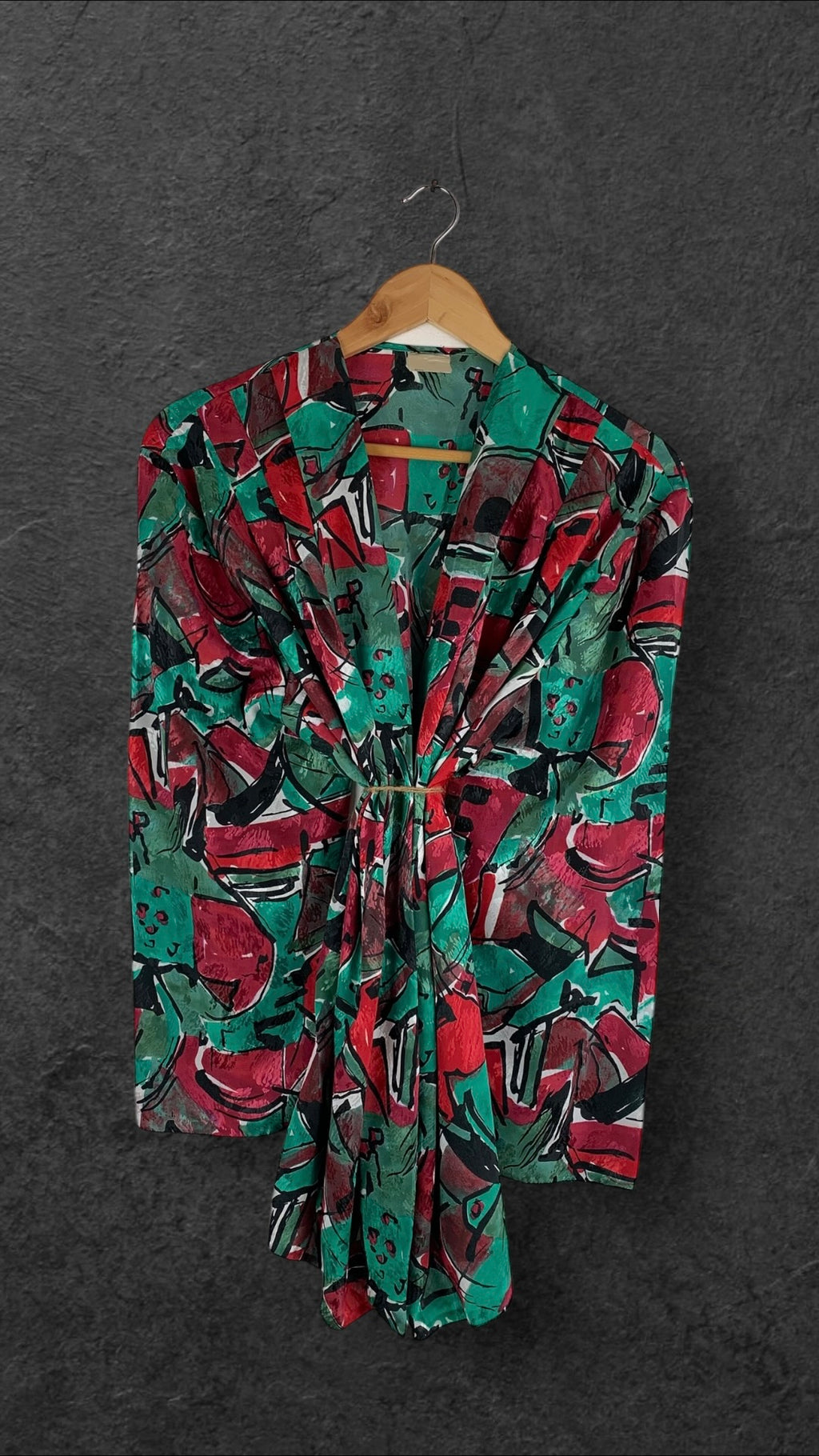 UNTAGGED VINTAGE SHIRT